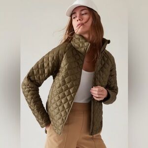 Athleta olive Whisper Featherless Jacket sz large